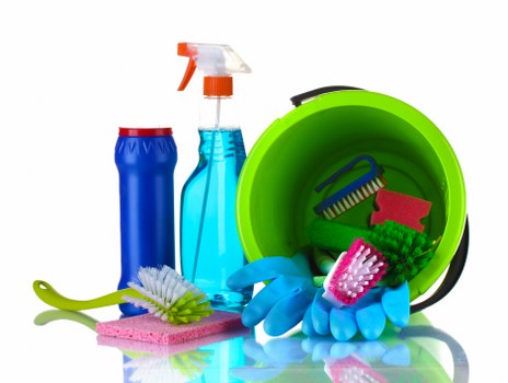 Professional deep cleaning for a SE8 home kitchen