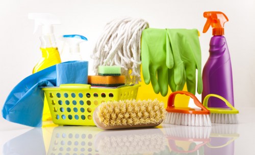 Regular office maintenance cleaning for SE8 businesses