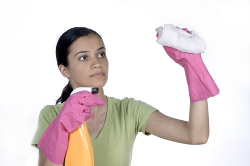 Carpet cleaning equipment treating a high-traffic carpet in SE8